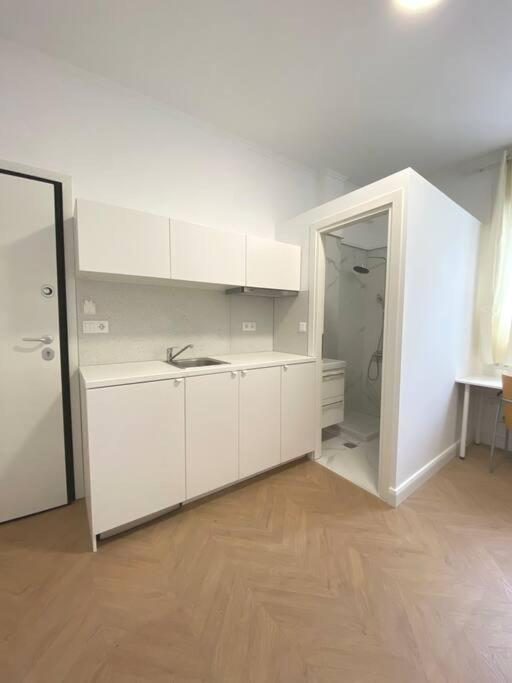Apartment Eclectic Design #02 In Aristotelous